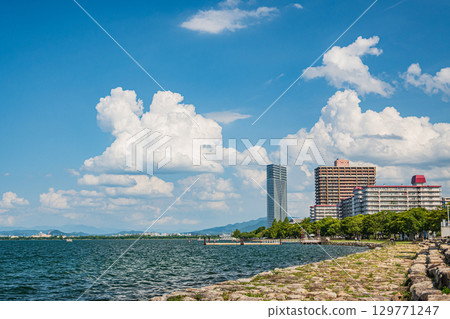 Summer scenery along the shores of Lake Biwa, Otsu City Summer scenery along the shores of Lake Biwa, Otsu City 129771247