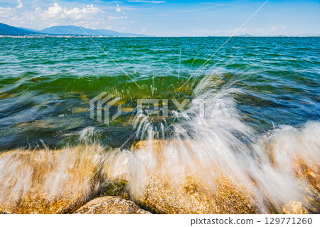 Waves crashing on the shore of Lake Biwa, Otsu City 129771260