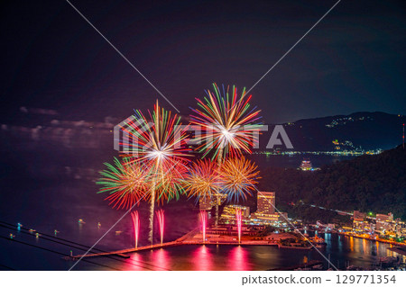 [Shizuoka Prefecture] Atami's Million Dollar Night View and Fireworks Over the Sea 129771354