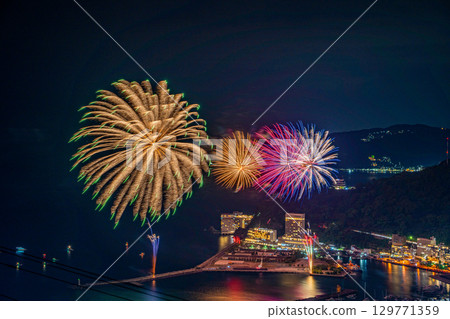 [Shizuoka Prefecture] Atami's Million Dollar Night View and Fireworks Over the Sea 129771359