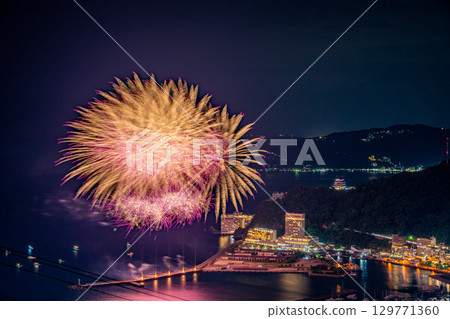 [Shizuoka Prefecture] Atami's Million Dollar Night View and Fireworks Over the Sea 129771360