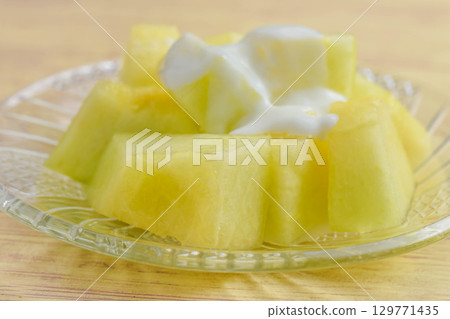 切瓜配酸奶 129771435