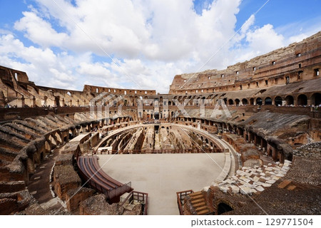 世界遺產羅馬競技場內部景觀及古代遺址 129771504