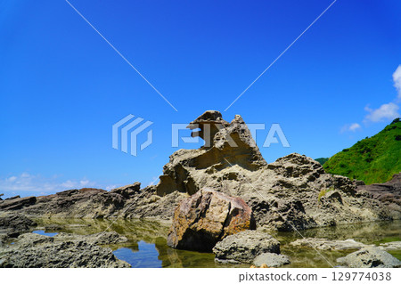 哥吉拉岩、男鹿半島、大方地質公園 129774038