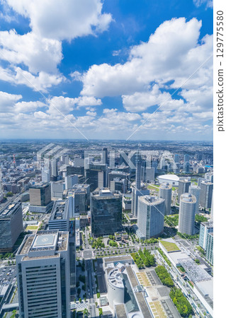 Kanagawa Prefecture: Clouds drifting over the Yokohama Minato Mirai cityscape Kanagawa Prefecture: Clouds drifting over the Yokohama Minato Mirai cityscape 129775580