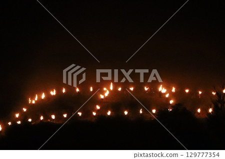 京都夏末:五山送火(山火)/鳥居門風格 京都夏末:五山送火(山火)/鳥居門風格 129777354