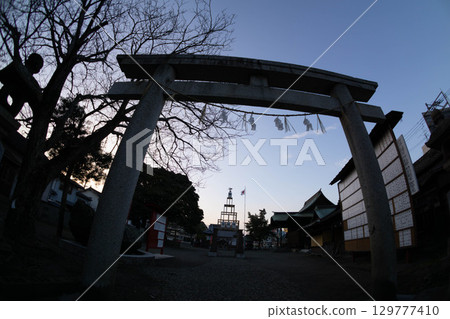大分市楠原八幡宮/Kouomiya(置玉神社)黃昏 大分市楠原八幡宮/Kouomiya(置玉神社)黃昏 129777410