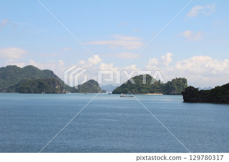 sea and mountains in vietnam 129780317