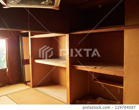 Abandoned apartments for employees of a bankrupt hotel in a Japanese tourist destination 129784087
