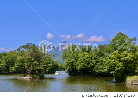 大沼湖與駒嶽大沼國定公園(北海道七飯町) 大沼湖與駒嶽大沼國定公園(北海道七飯町) 129784150