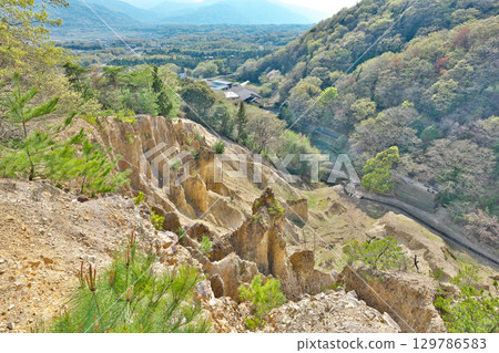[Awa Earth Pillars] Kitayama, Awa-cho, Awa City, Tokushima Prefecture 129786583