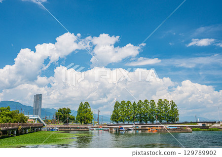 從滋賀縣大津市膳瀨城跡公園眺望膳瀨港地區 從滋賀縣大津市膳瀨城跡公園眺望膳瀨港地區 129789902