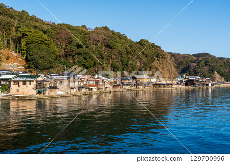 伊根船屋,冬季漁村 伊根船屋,冬季漁村 129790996