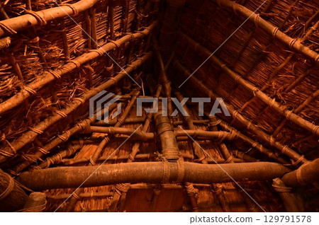 Pit dwelling roof structure 129791578