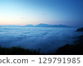 Mount Aso and the sea of clouds early in the morning 129791985