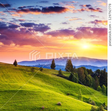 mountains landscape 129792778
