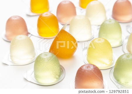 Cup jelly 129792851