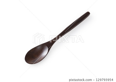 白色背景的木勺 白色背景的木勺 129793954
