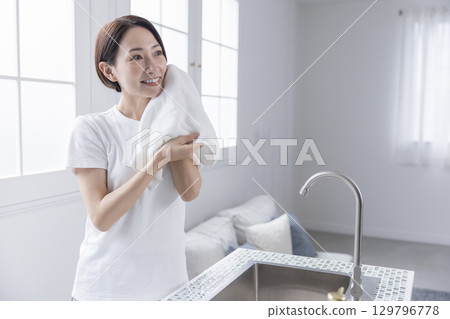 關心你皮膚的女人 129796778