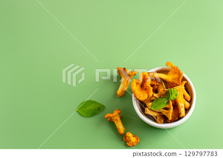 Wild edible chanterelle mushrooms for cooking Wild edible chanterelle mushrooms for cooking 129797783