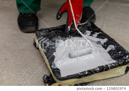 See the Professional Painting Process using a Roller and Tray for optimal results See the Professional Painting Process using a Roller and Tray for optimal results 129802974