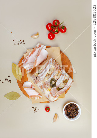 Traditional Ukrainian fatback snack with salt 129803522