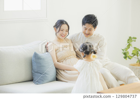 家庭的客廳 129804737