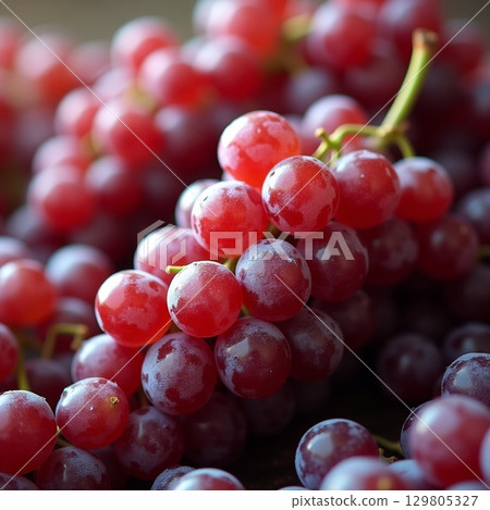 Background design of lots of grapes 129805327