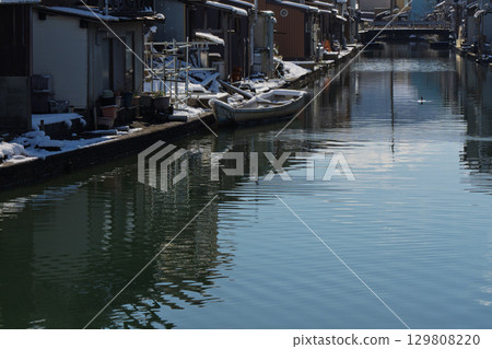 拍攝漁村舞鶴市吉原地區的復古風光 拍攝漁村舞鶴市吉原地區的復古風光 129808220
