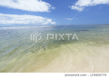 [Ishigaki Island, Okinawa Prefecture] Yonehara Beach 129808778