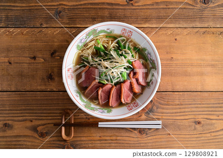 鴨肉醬油拉麵 鴨肉醬油拉麵 129808921