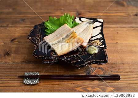 白烤鰻魚 129808988