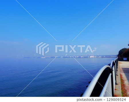 從宇多津臨海公園眺望瀨戶內海 129809324