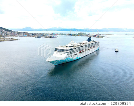 Aerial view of the cruise ship Norwegian Spirit calling at Hakodate Port in Hakodate, Hokkaido in summer 129809534