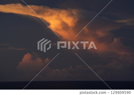 [沖繩縣石垣島]平久保岬的日落美景 129809590