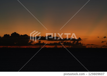 [Ishigaki Island, Okinawa Prefecture] Sunset view from Cape Hirakubo 129809607