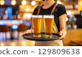 在居酒屋工作的人 129809638