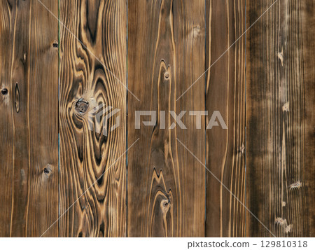 Old board wall 129810318