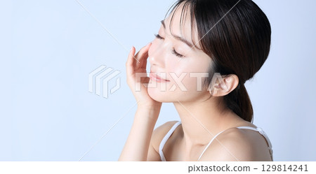Female portrait beauty image 129814241