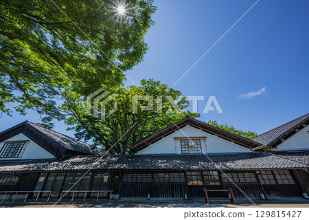 沿河保留的米倉 129815427