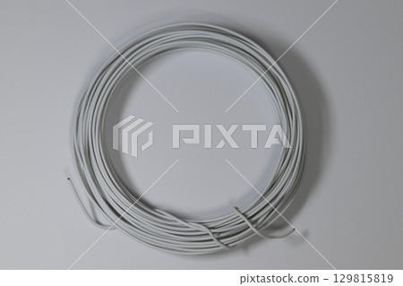The whole rolled white wire 129815819