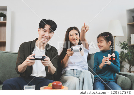 Family spends their free time together 129817578