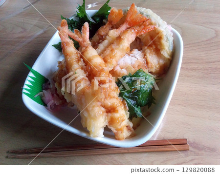 Homemade "Ebi Tempura Donburi" / An example of homemade shrimp tempura donburi 129820088