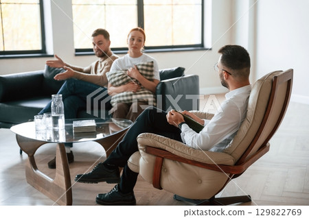 Family issues. Couple at a psychologist's appointment 129822769