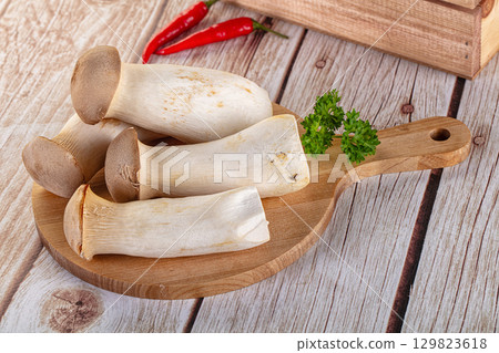 Asiam mushrooms raw eringi heap Asiam mushrooms raw eringi heap 129823618