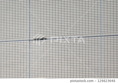 Cracks in the outer wall tiles image Cracks in the outer wall tiles image 129823648