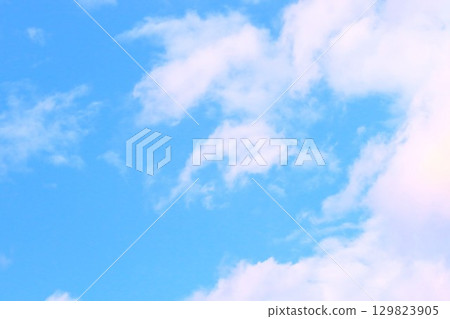 藍天白雲/背景素材 129823905