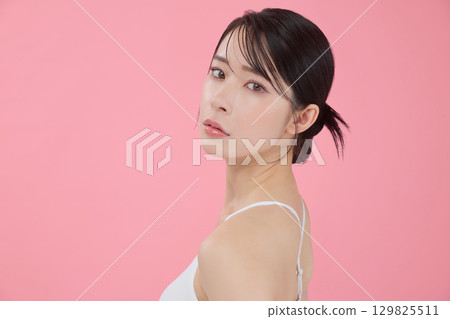 美女圖片：年輕女子肖像 129825511