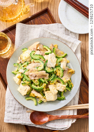 Goya Chanpuru | Okinawan-style stir-fried tofu, eggs, and pork 129825710