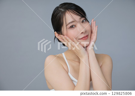 美女圖片:年輕女子肖像 美女圖片:年輕女子肖像 129825806